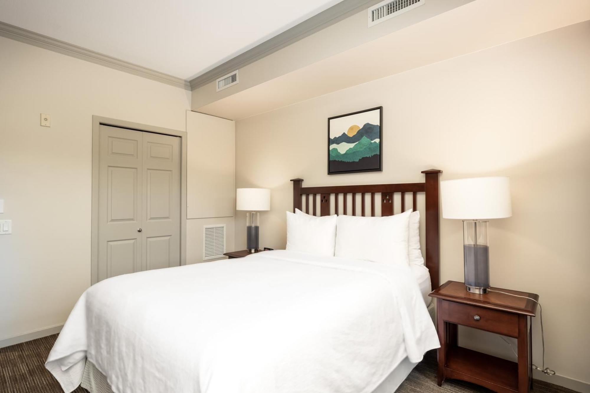 Manteo At Eldorado Resort Kelowna Exterior photo